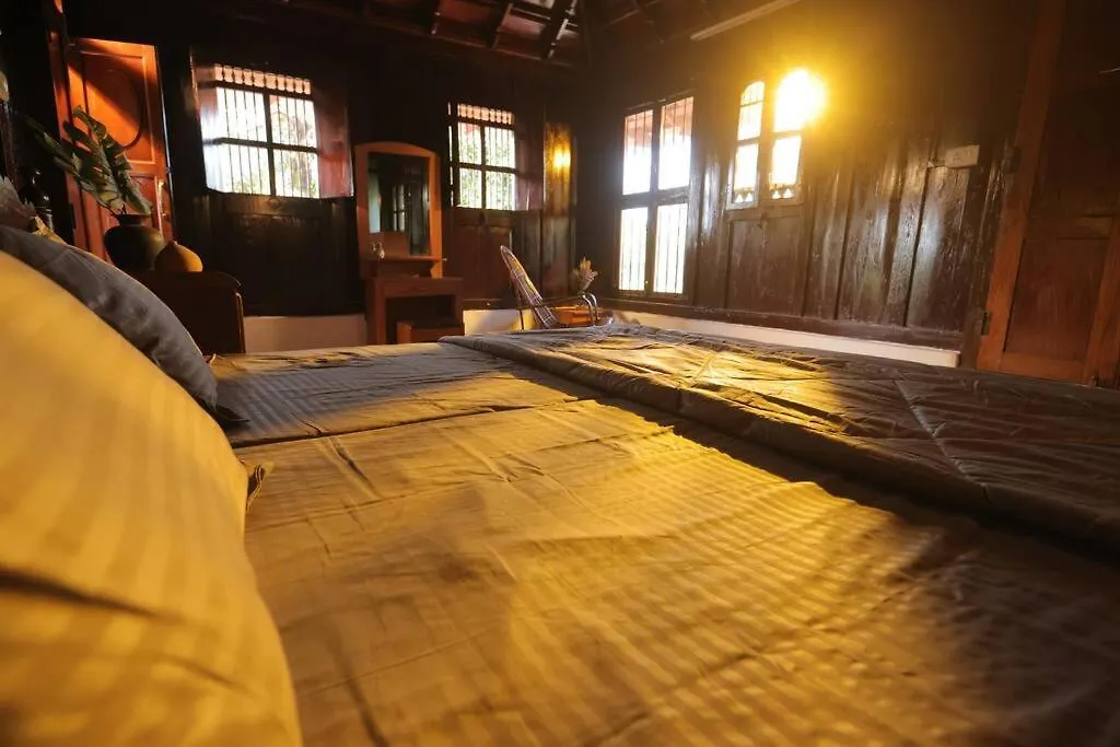 Villa Mount De Kumarakom Heritage Hometstay