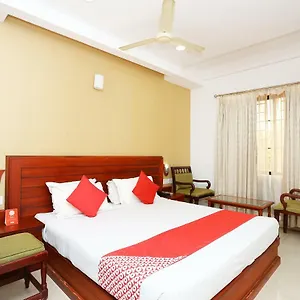 4* Hotel Oyo 37085 Smart Residency