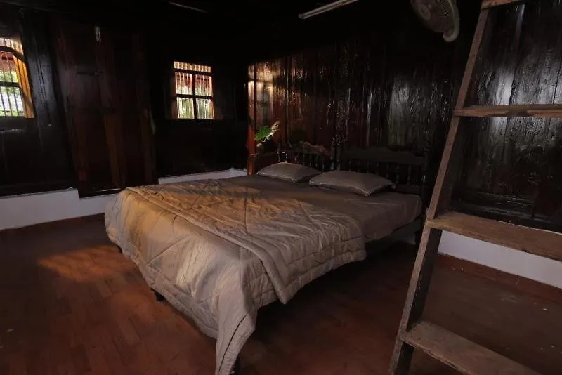 Mount De Kumarakom Heritage Hometstay Villa